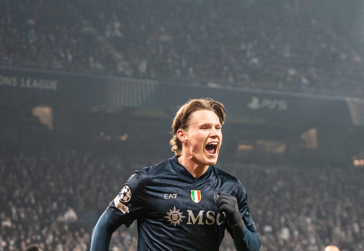 欧冠联赛 在那不勒斯的进攻中，麦克托米奈凭借4个进球成为最具威胁的核心。