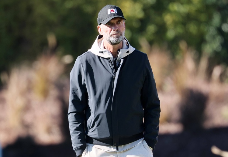 ဒါပေမယ့် ကလော့ပ် ကို နည်းပြလောကထဲ ပြန်ဝင်လာဖို့ မျှော်လင့်ချက်တွေနဲ့ အတူ လာလီဂါ ကလပ်က စိတ်ဝင်စားနေတယ် ဆိုပြီး သတင်းတွေ ထွက်ပေါ်နေပါတယ်။