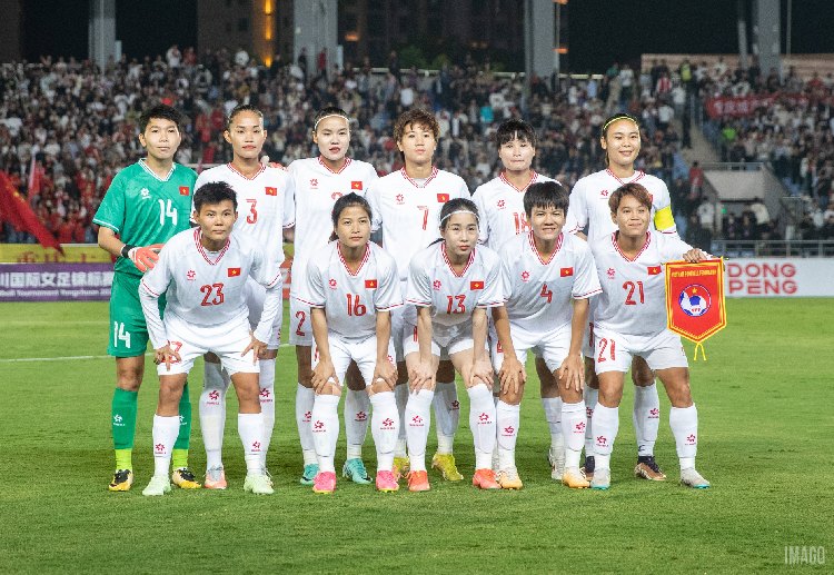 Bóng đá: Đội tuyển nữ Việt Nam quyết tâm vượt qua vòng bảng