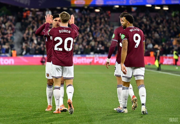 英超联赛 贾罗德·鲍恩作为西汉姆联队长,他的速度与冲击力仍是球队反击体系中的关键武器。