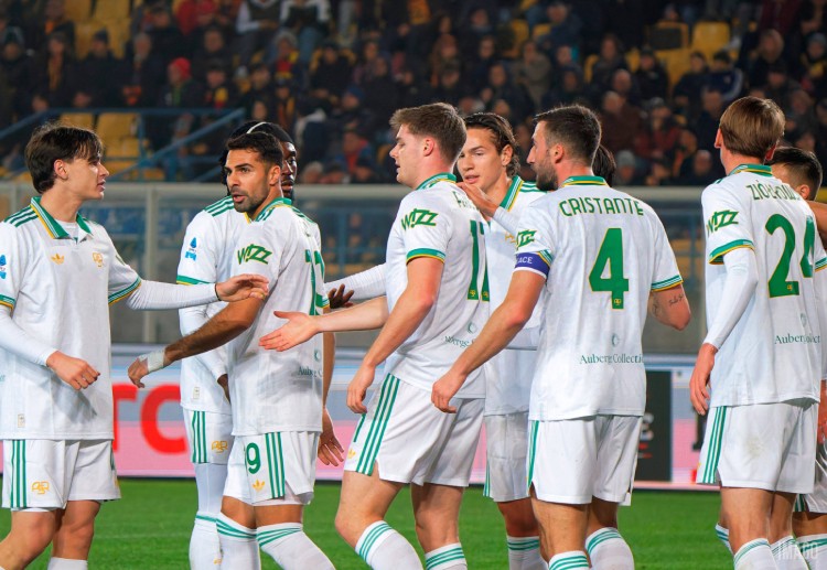 欧洲联赛 队长费格森将重返首发，为博洛尼亚增添实力。