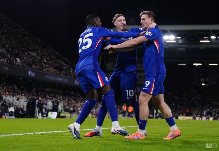 တစ်ဖက်မှာလည်း သူတို့ရဲ့ ကစားသမားတွေ ဖြစ်တဲ့ တိုနာလီနဲ့ တီနို လစ်ဗရာမန်တို တို့ကို ပရီးမီးယားလိဂ် ထိပ်သီး အာဆင်နယ်က ခေါ်ယူချင်နေပါတယ်။