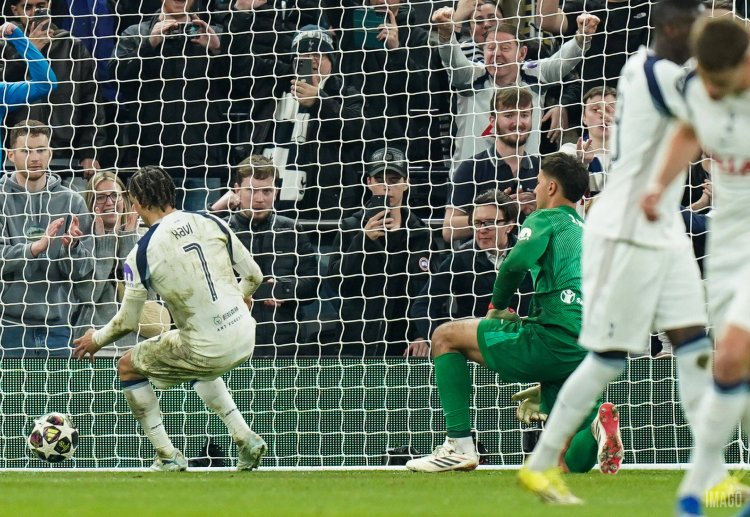 Xavi Simons jadi pemain terbaik di pertandingan Liga Champions UEFA