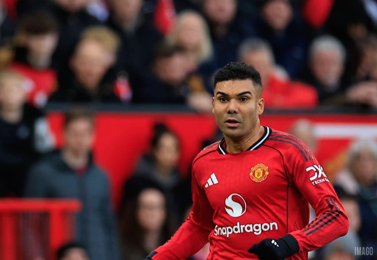 英超联赛 卡塞米罗头槌建功，曼联追回一分。