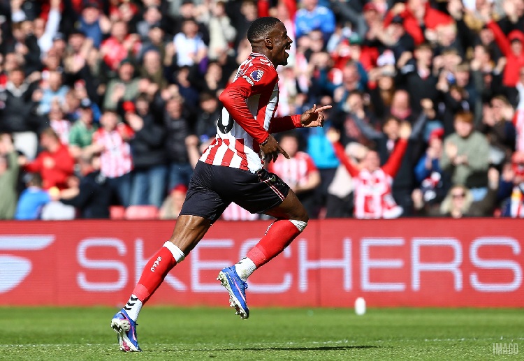 英超联赛 桑德兰主场小胜热刺,结束了长达16年的不胜尴尬。