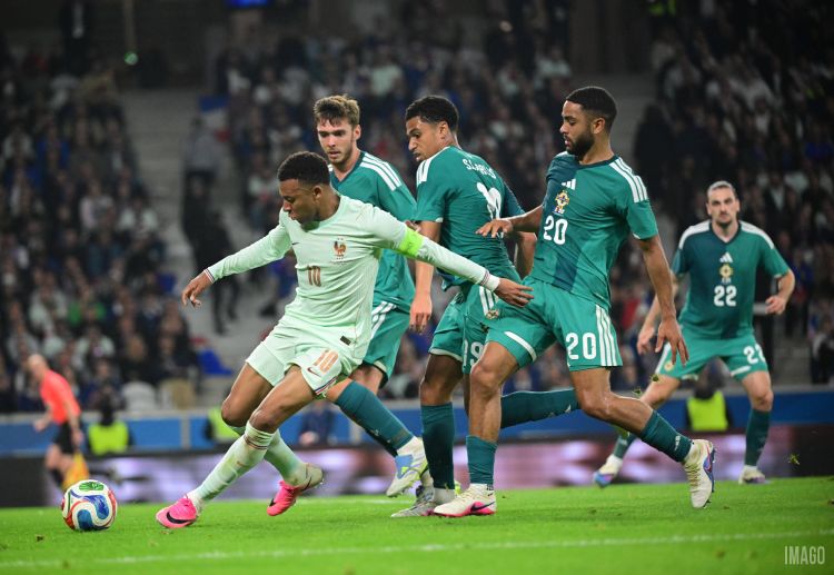 Kylian Mbappé se prepara com a França para o confronto contra o Senegal na Copa do Mundo 2026
