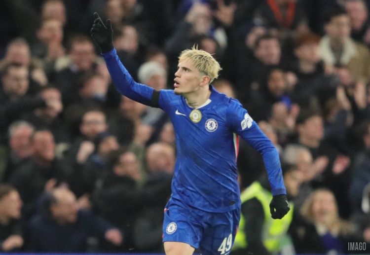 Alejandro Garnacho vai defender o Aston Villa por empréstimo junto ao Chelsea na temporada 2026-27 da Premier League