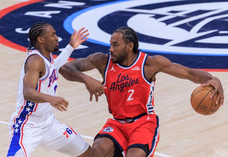 The NBA has put the Clippers-Raptors trade for Kawhi Leonard on hold amid an investigation
